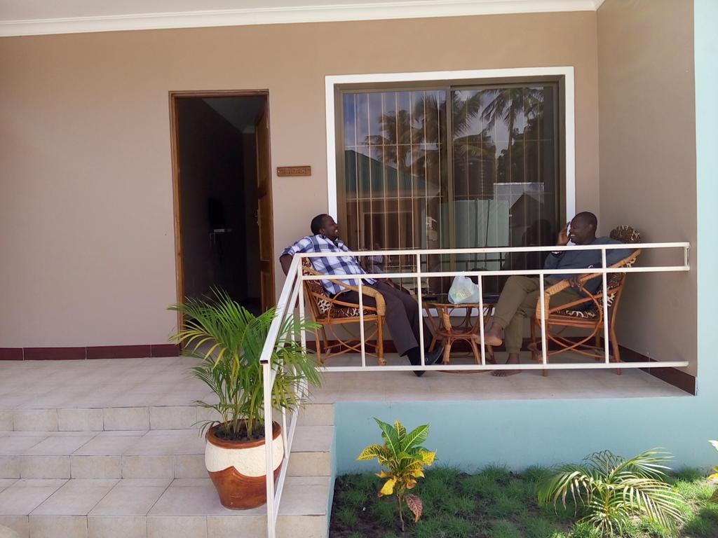 Mara Courtyard Lodge Dar es Salaam Ngoại thất bức ảnh