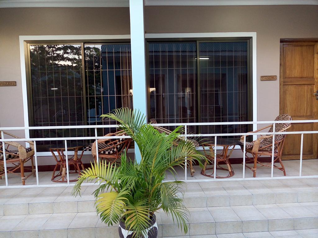 Mara Courtyard Lodge Dar es Salaam Ngoại thất bức ảnh