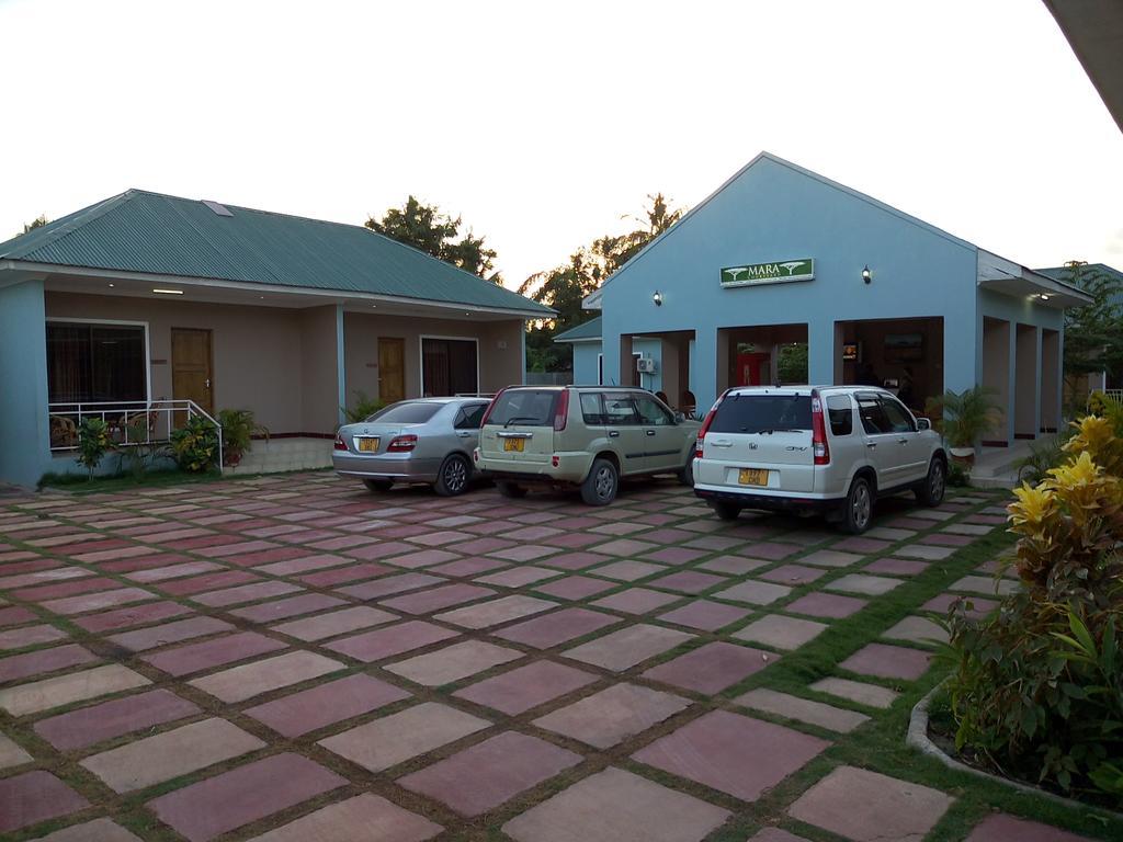 Mara Courtyard Lodge Dar es Salaam Ngoại thất bức ảnh