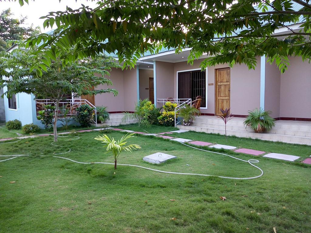 Mara Courtyard Lodge Dar es Salaam Ngoại thất bức ảnh