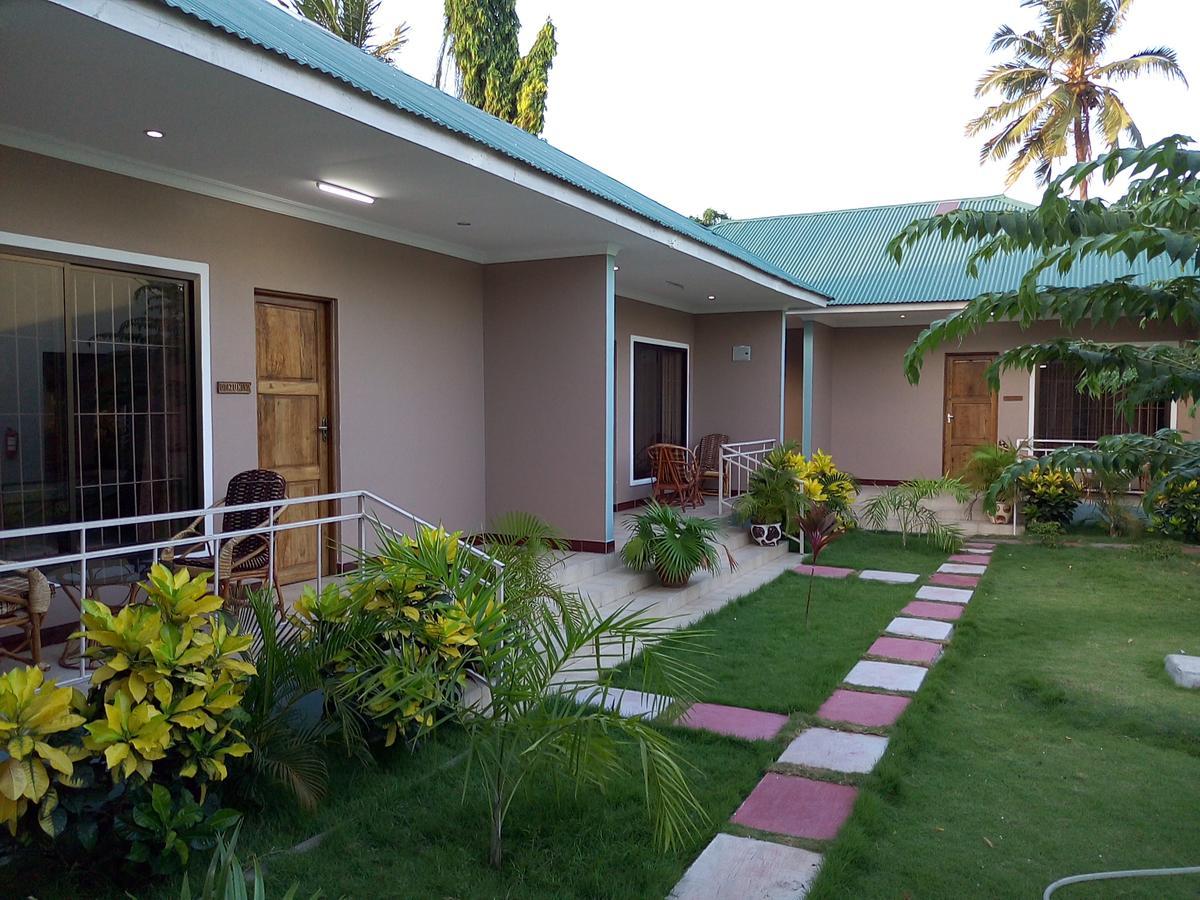 Mara Courtyard Lodge Dar es Salaam Phòng bức ảnh